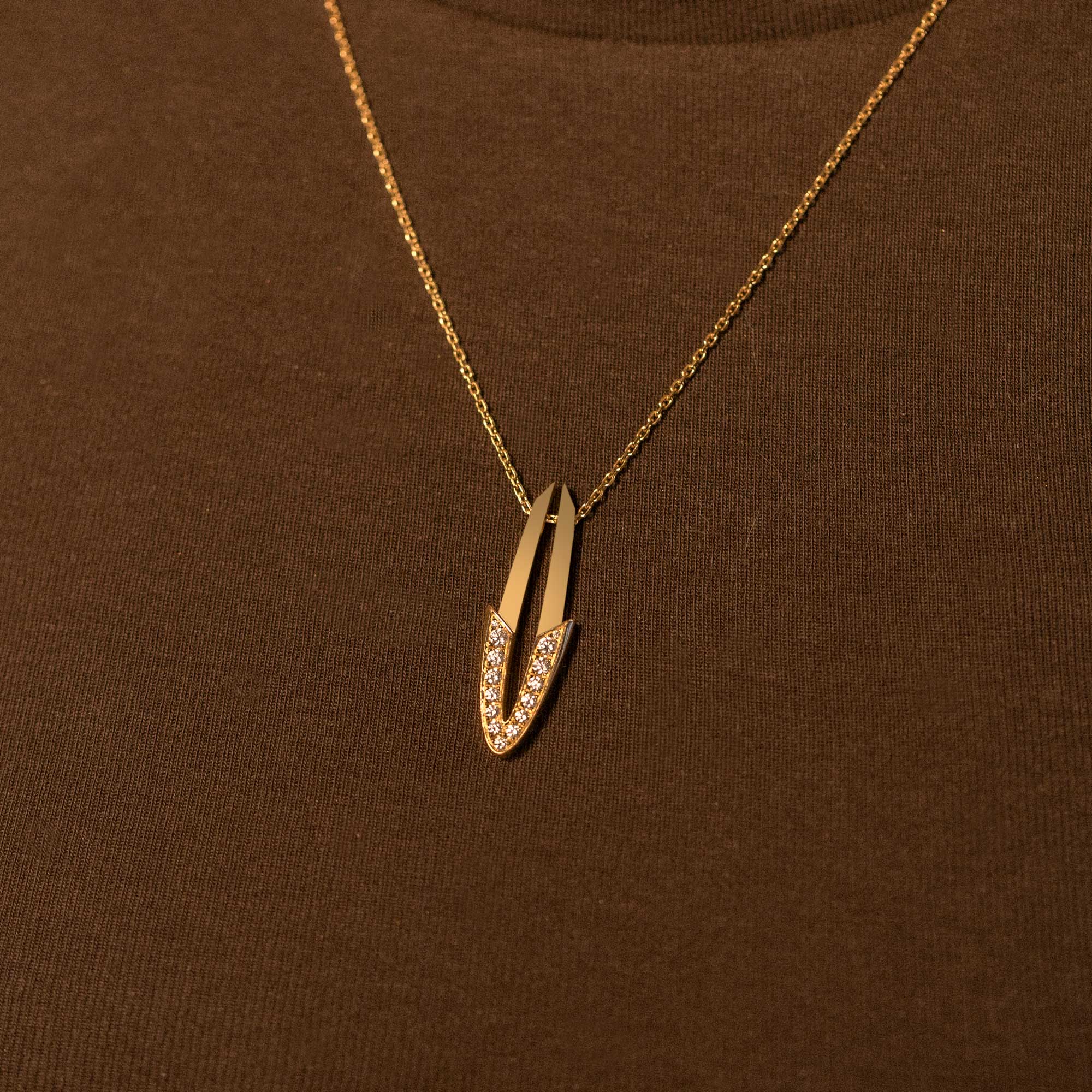 Pendentif Arrow Moyen Modèle Or Blanc Diamants