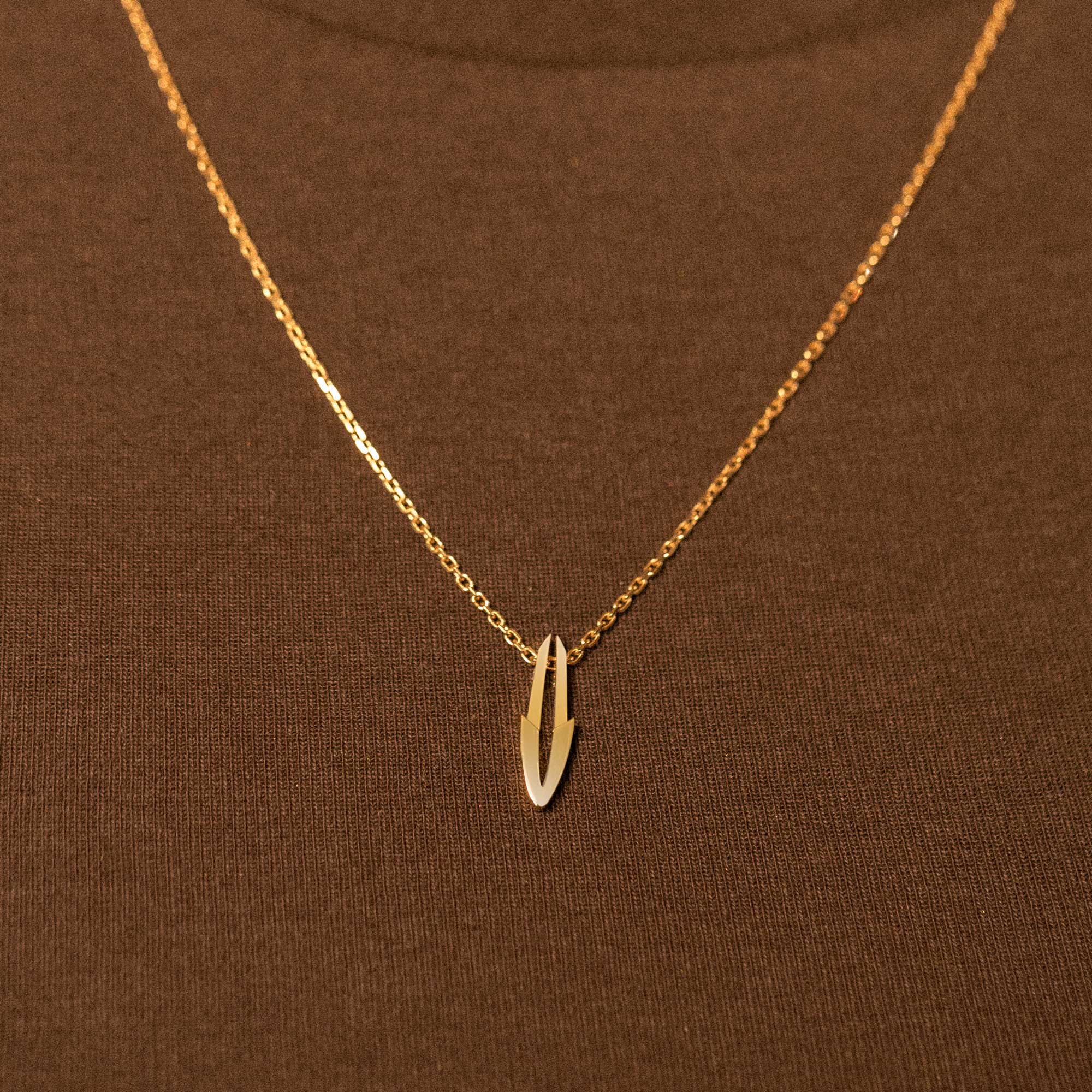 Pendentif Arrow Petit Modèle Or Blanc